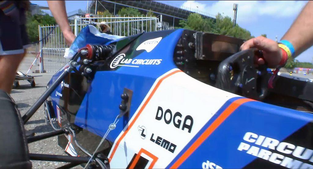 FORMULA STUDENT 1 Doga coche formula student
